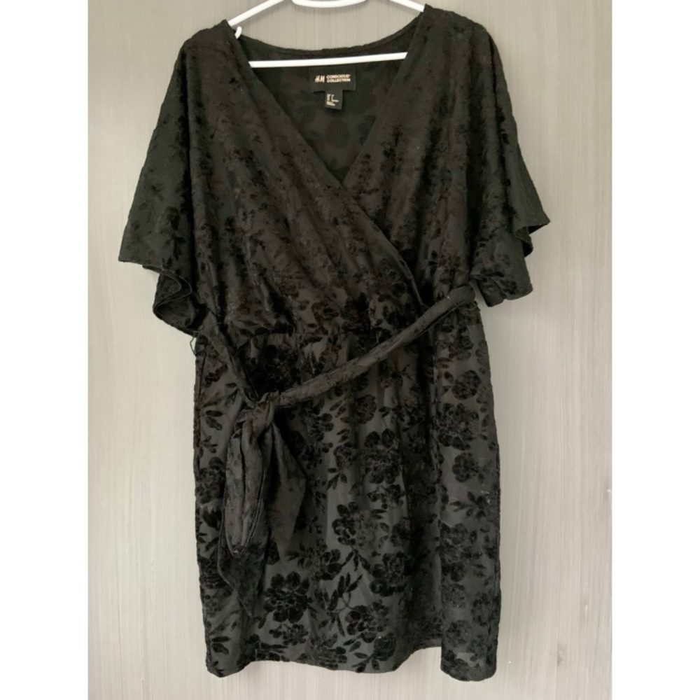 H&M Conscious Collection black mini dress size 4